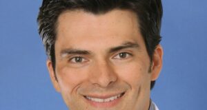 Treatment of cerebral aneurysms: an evolving field that has moved towards minimally invasive surgery